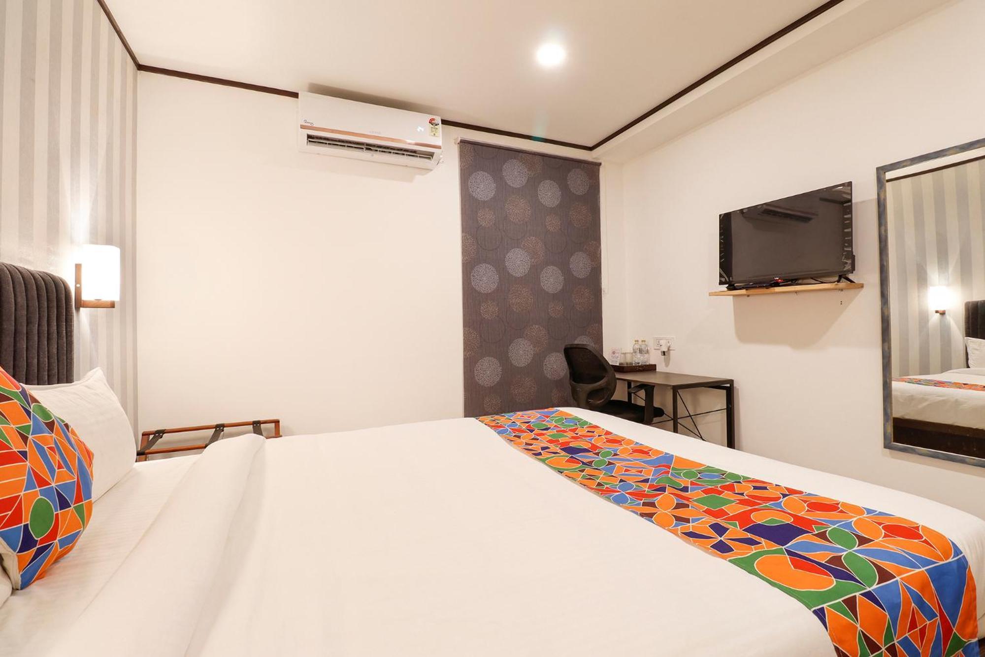 Fabhotel Park Inn - Indiranagar Bangalore Exterior foto