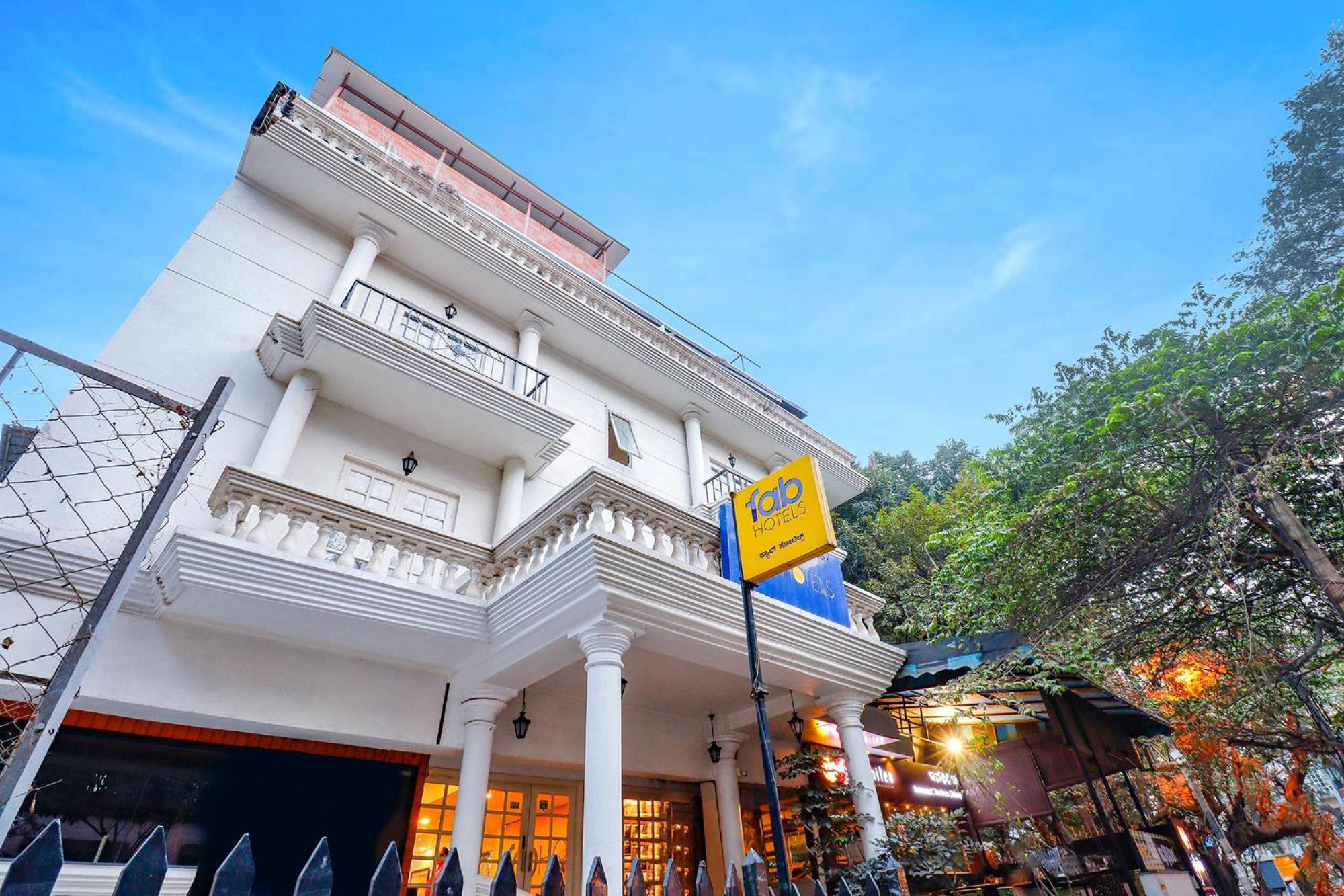 Fabhotel Park Inn - Indiranagar Bangalore Exterior foto